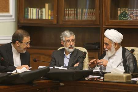 ناطق نوری - حداد عادل - علی اکبر ولایتی