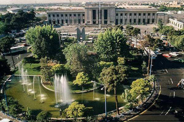 پیادهروی در میدان راهآهن هم ممنوع میشود؟