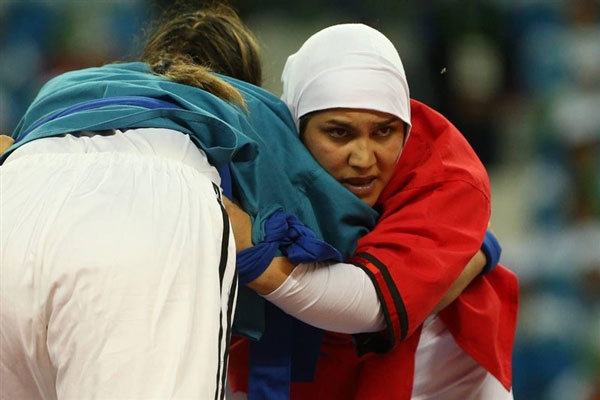 زهرا یزدانی