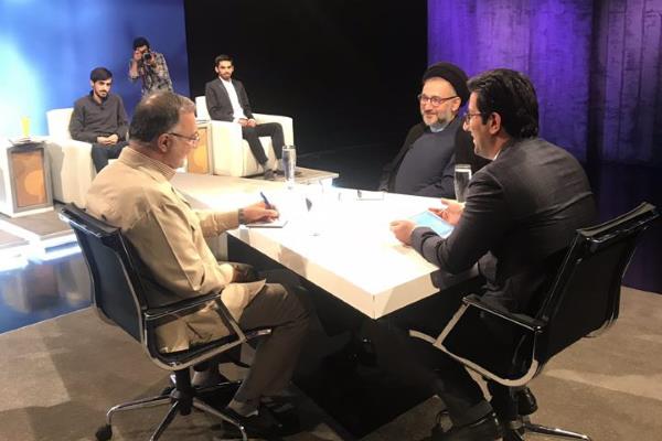 اولین حضور محمدعلی ابطحی ، یک زندانی سیاسی 88 ، در تلویزیون