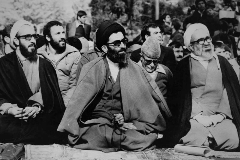 روایت آیت الله خامنهای از بازجویی که دوست دوران کودکی بود