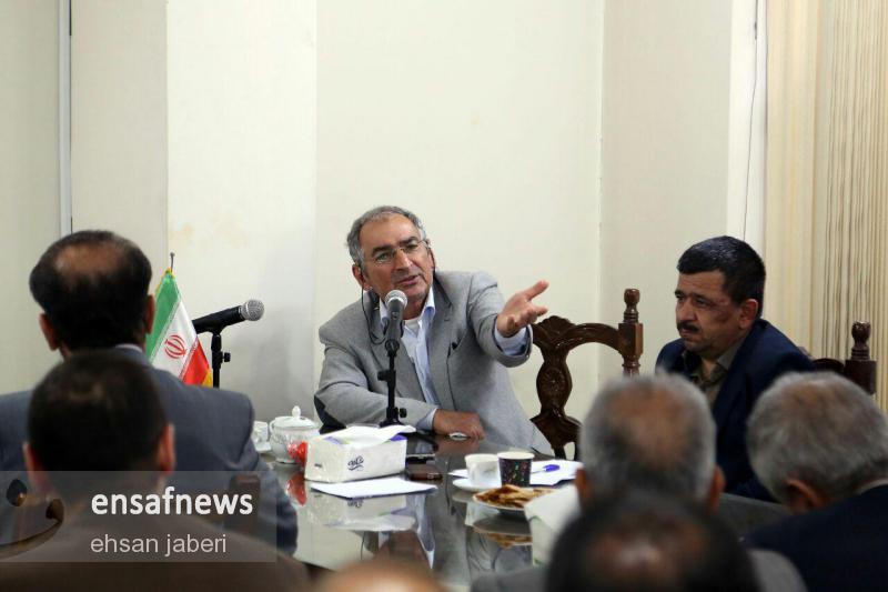 صادق زیباکلام