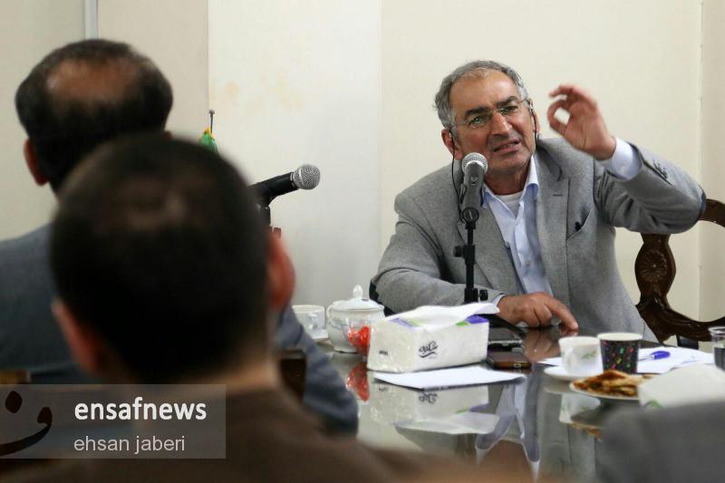 صادق زیباکلام
