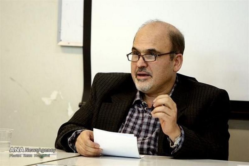 جلاییپور: میانهروها تلاش میکنند وضع زندگی مردم یک مقدار به «زندگی معمولی» برگردد