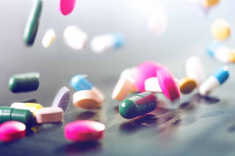 دارو ، داروسازی و داروسازان