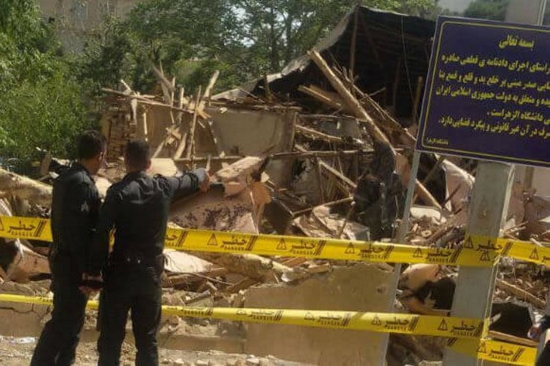 پنج خانه‌ی ده ونک تا 30 مهر تخلیه می‌شود؟