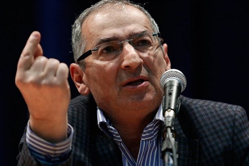 صادق زیباکلام