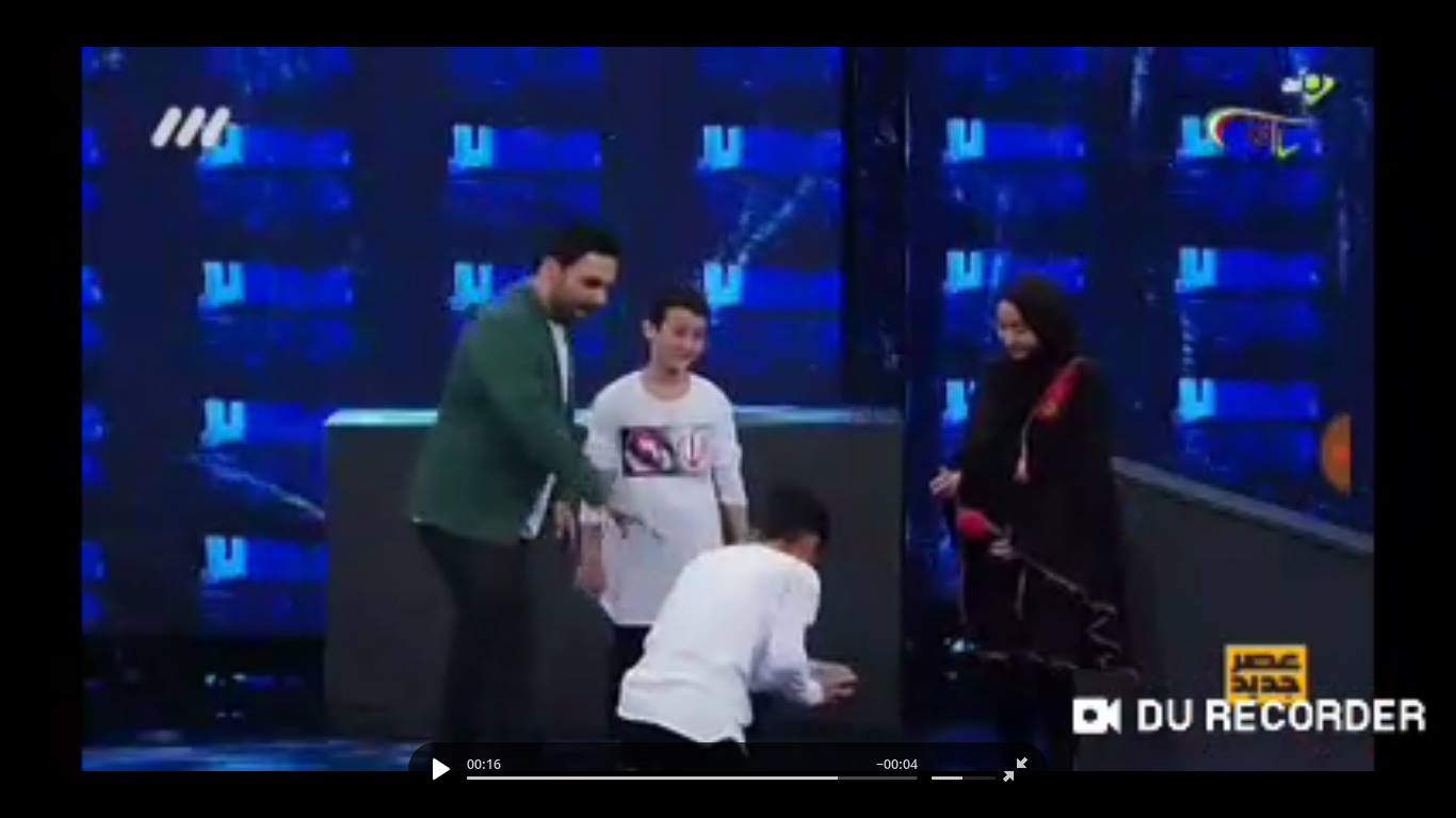 خواستگاری در ملأ عام در سیمای فروغی آزاد، در اراک جرم؟!