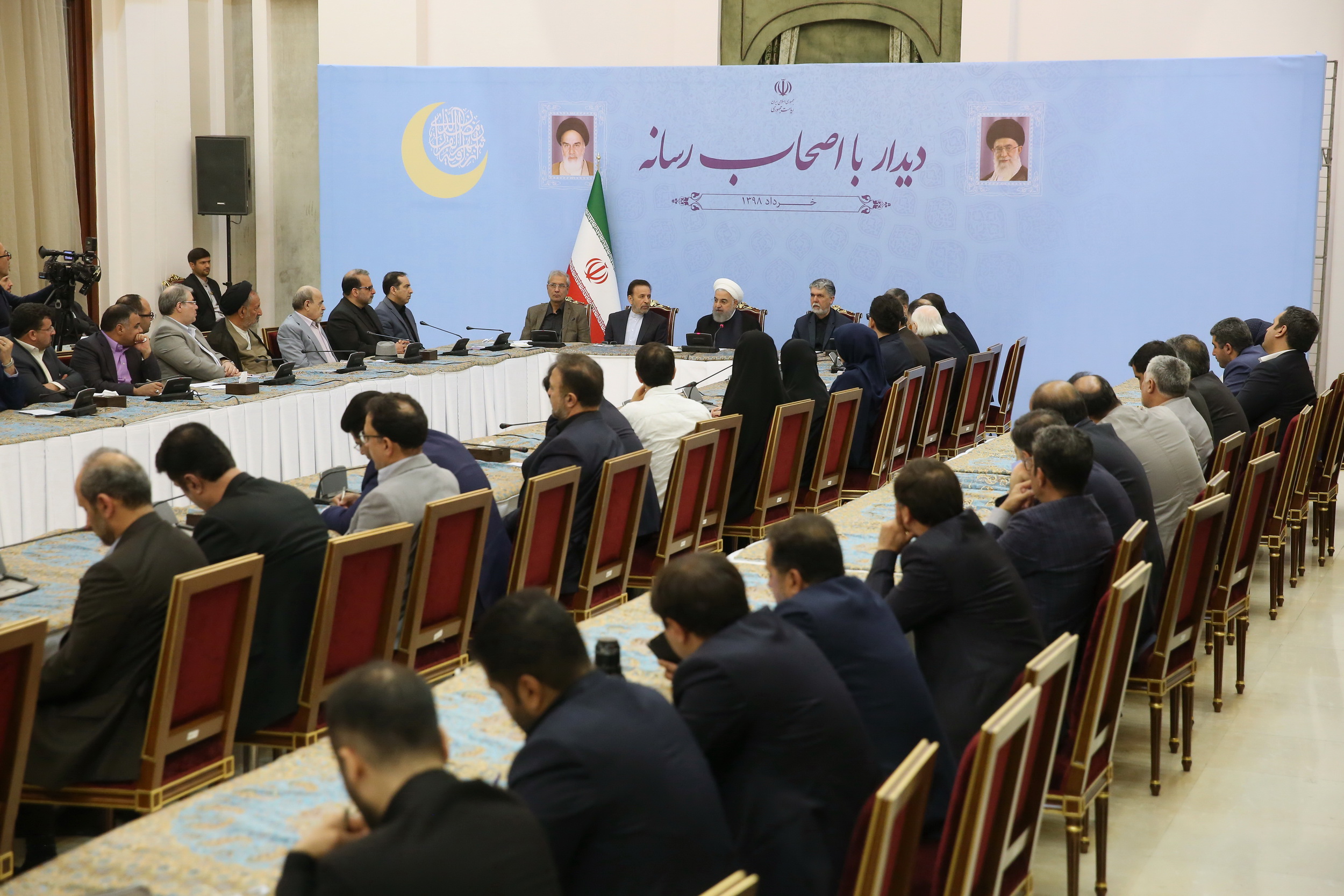 گزارش تصویری دیدار روحانی با اصحاب رسانه