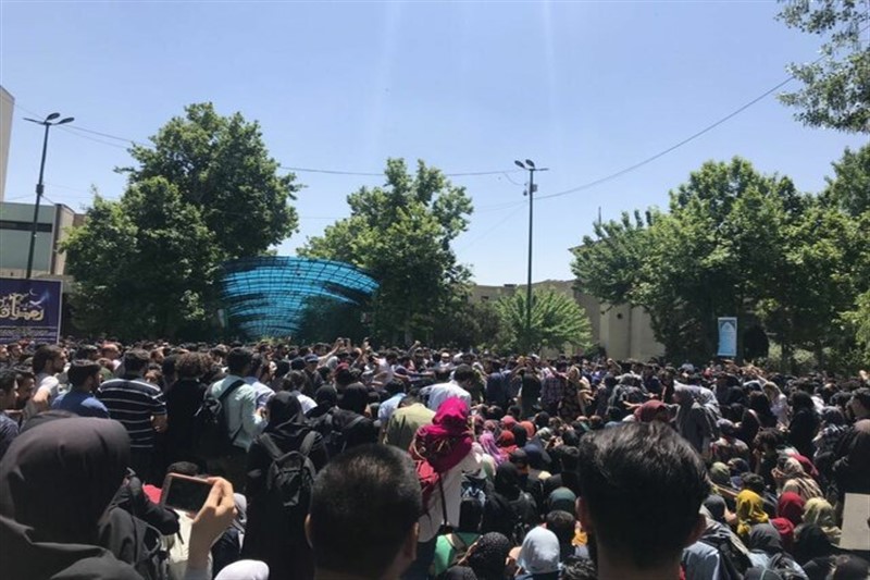 تجمع دانشجویان دانشگاه تهران