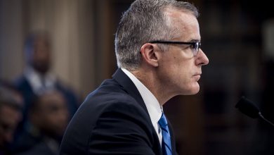 معاون پیشین اف بی آی از دولت ترامپ شکایت کرد