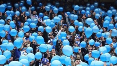 دختر آبی و دختران آبی روی خط قرمز