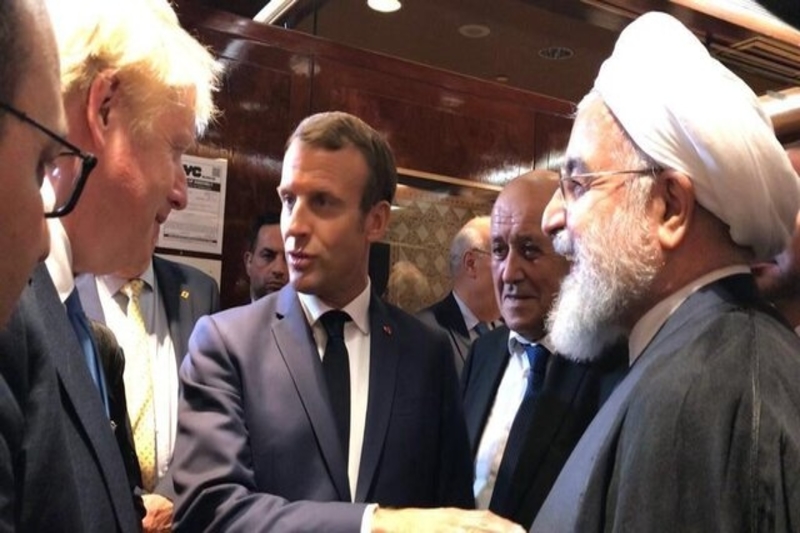 دیدارهای روحانی توهین به ملت ایران است؟!