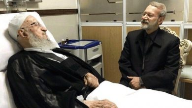 عیادت لاریجانی از آیت‌الله مکارم