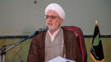 داوود فیرحی: دین را نمی‌شود با زور به کسی تحمیل کرد