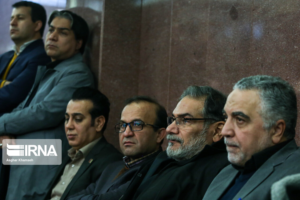 حضور شمخانی در ختم دو جانباختهی هواپیمای اوکراینی: طولانی شدن اعلام دلیل ضرورت داشت