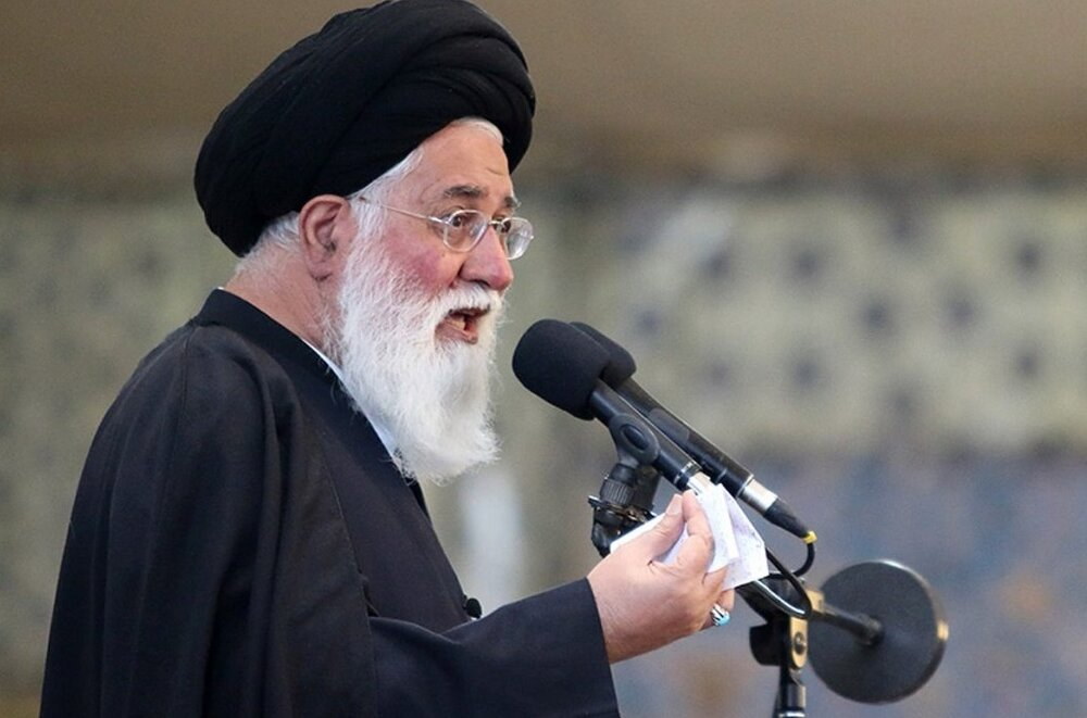 علم الهدی: شاهد صبر انقلابی هستیم