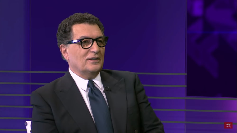 کنایهی روزنامهی جوان به «حذف بهنود از تلویزیون بیبیسی»