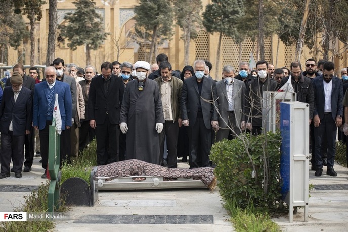 تبعیض در کرونا، دین و مرگ