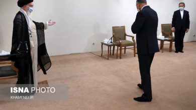 رهبری در دیدار با الکاظمی: ضربه متقابل را به آمریکا خواهیم زد