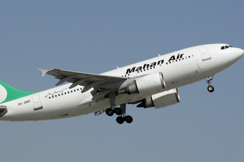 هواپیمای ماهان در فرودگاه امام فرود آمد