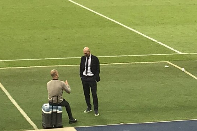 عکس خبرساز گواردیولا و زیدان پس از شکست رئال