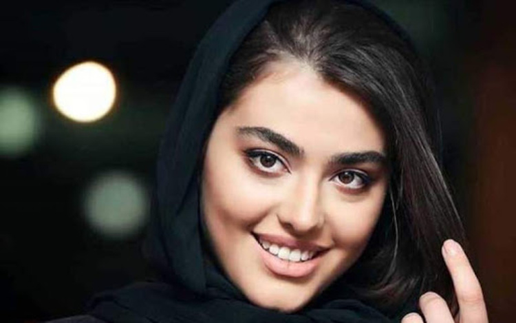 [عکس] انتشار تصاویر خصوصی ریحانه پارسا توسط شبکه قمار
