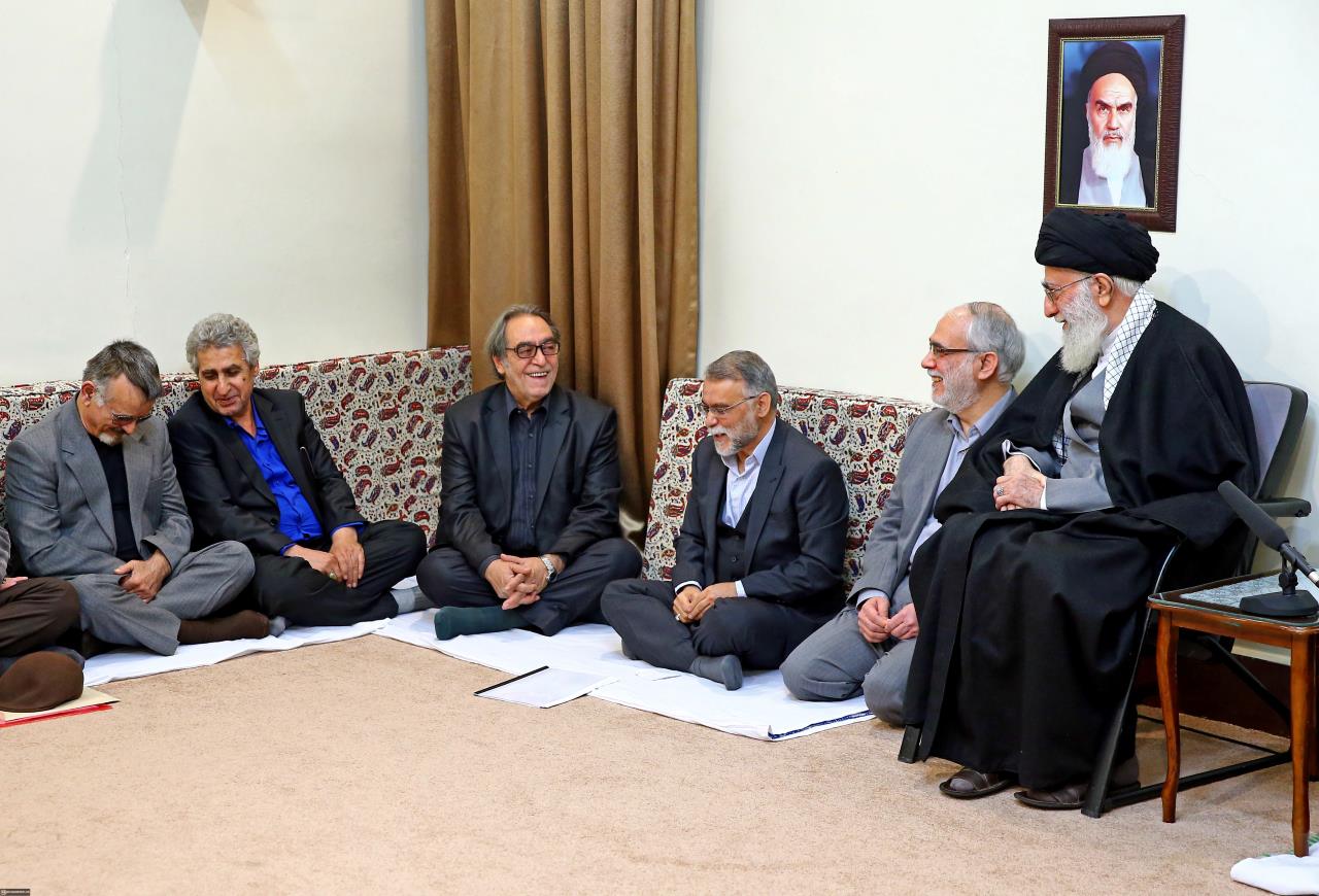 فیلم | مستندی از دیدارهای پنجشنبهای آیت الله خامنهای