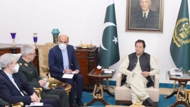 دیدار عمران خان و سرلشکر باقری