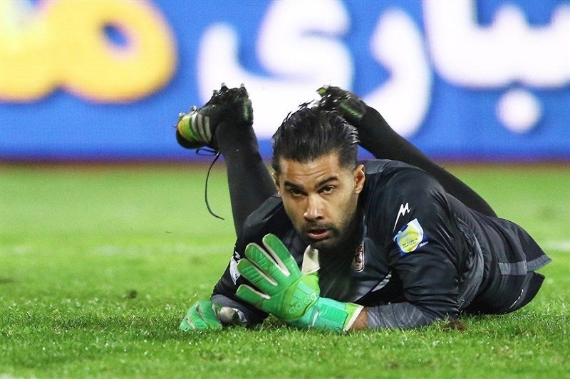 محسن فروزان: بیرانوند با پرسپولیس قرارداد بست ؛ قهرمانی استقلال پاک است