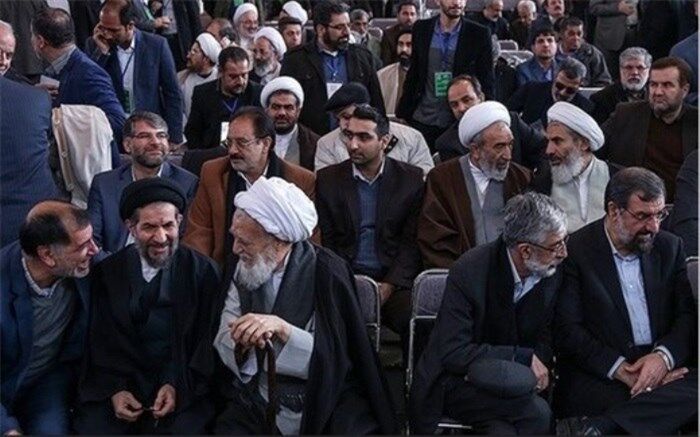 جمعی از اصولگرایان