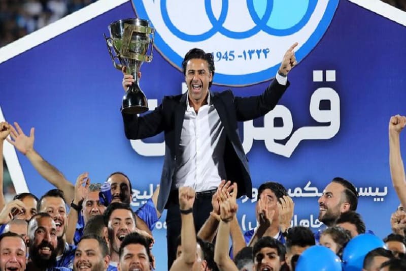 فرهاد مجیدی در استقلال می ماند یا می رود ؟