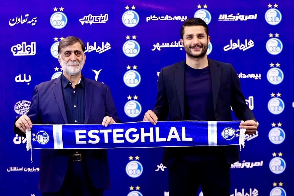 عارف غلامی با استقلال تمدید کرد ؛ خیال استقلال از دفاع راحت شد