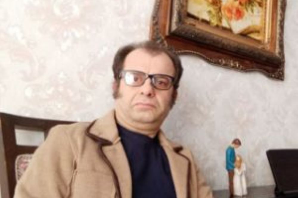 انتقاد تند اشکان رضوی عضو جبههٔ ملی از فحاشی دانشجویان معترض