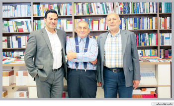 از راست ایراهیم متقی، صادق زیباکلام و غلامرضا حداد