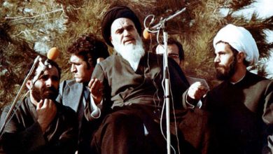 امام خمینی رهبر انقلاب ۵۷: من به واسطه اینکه ملت مرا قبول دارد ...
