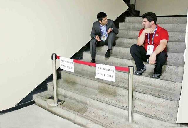 حمله عجیب علیرضا دبیر به رسول خادم ؛ زمان نشان می‌دهد چه کسی خادم است و چه کسی خائن! (+فیلم)