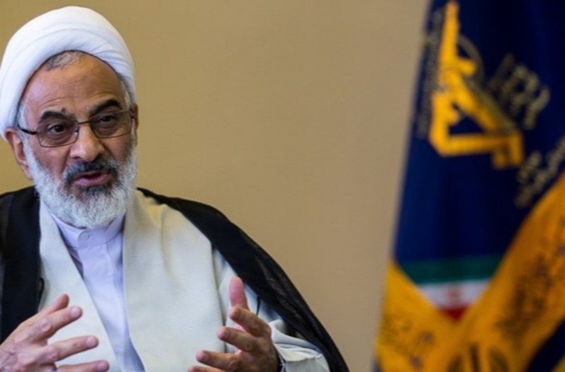 نمایندهی رهبری در سپاه: مشارکت کارکنان بسیج و سپاه در انتخابات 1402 بسیار مهم است