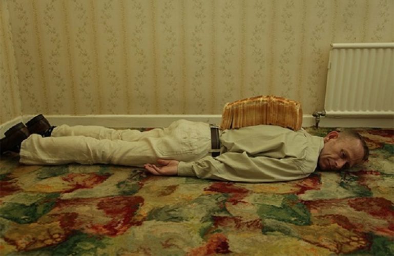 چرا فقر شبیه نوعی بیماری است؟