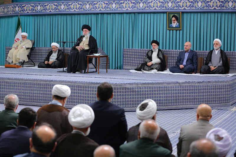 متن کامل سخنرانی امروز رهبری در دیدار مسئولان نظام [+صدا]