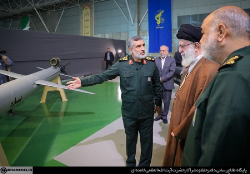 حضور و سخنرانی رهبری در دانشگاه علوم و فنون هوافضای عاشورا