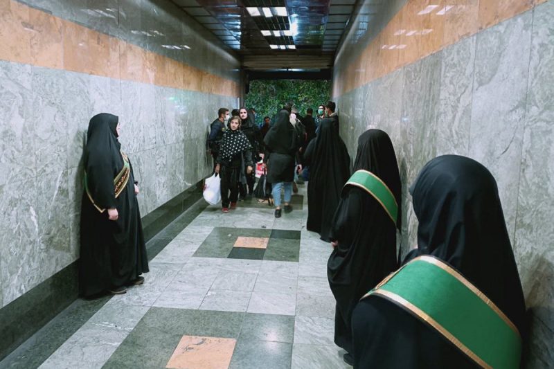 وقتی آمر به معروف قانون نمیخواند ...
