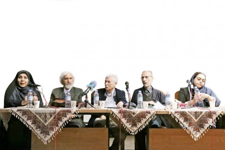 علوم اجتماعی؛ قربانی یا نجاتدهنده؟