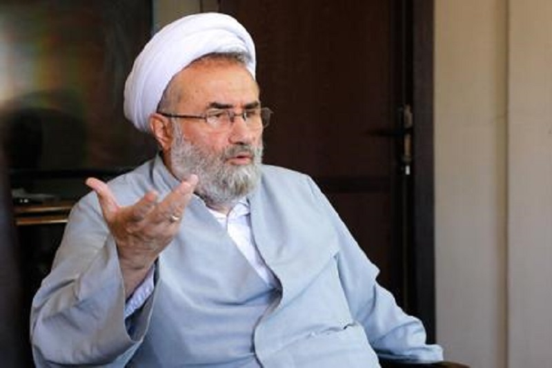 خاطرات هاشمی ۲۱ آذر سال ۷۹ | مسيح مهاجری از وضع دادگاه قتلهای زنجيرهای اظهار نگرانی كرد