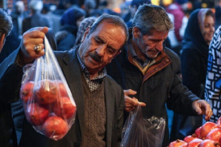 بازار شب یلدا در قزوین همراه با نظارتهای هوشمند