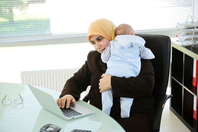 چالشهای بانوان شاغل برای فرزندآوری