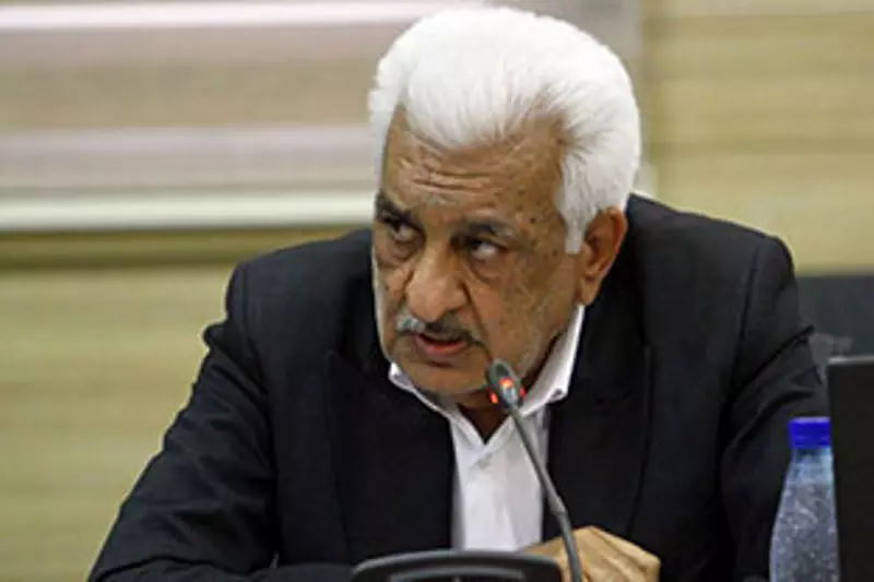 «نشست فعالین سیاسی یزد با استاندار و واقعیتهایی که نادیده گرفته شد»