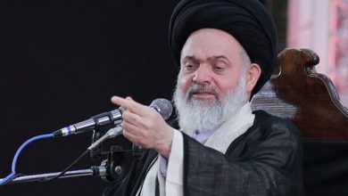 امام جمعه قم: ائمه جمعه نباید به جای مسئولین وعده دهند