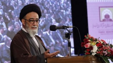 امام جمعه تبریز: نتایج دیپلماسی اقتصادی باید در سفره مردم دیده شود