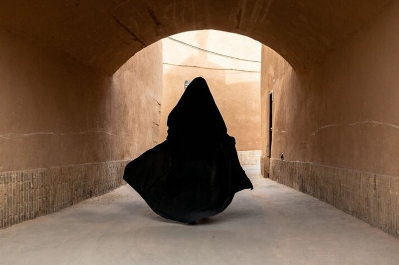جنبش زنان خاورمیانه در قرن بیستم با تمرکز بر مصر و نگاهی به اوضاع ایران